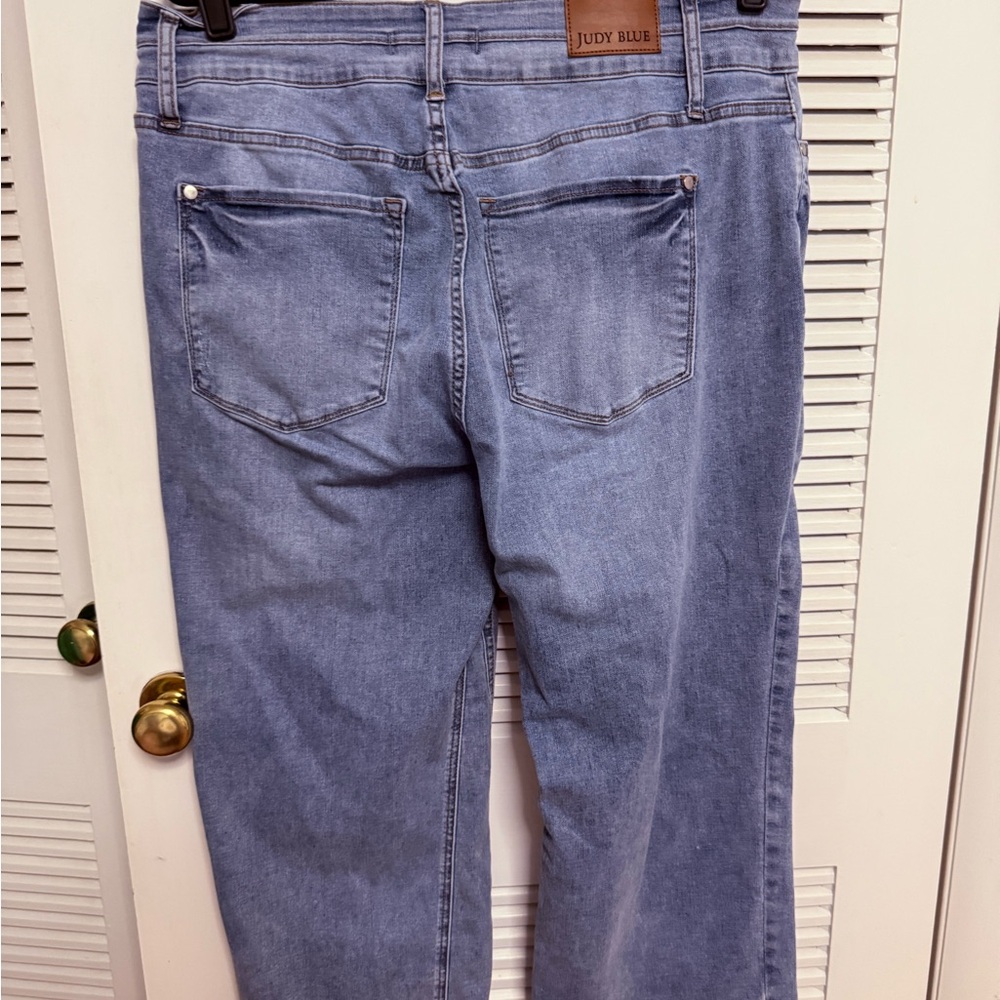 Judy Blue Light Blue Straight Leg Jeans - Picture 7 of 9